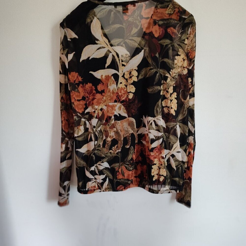 Ladies Petite SZ PM Inc Black/Multi Surplice Wrap Top - Picture 2 of 4